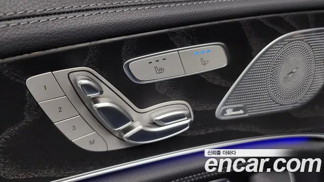 Mercedes-Benz CLS-Class — Фото автомобиля 28