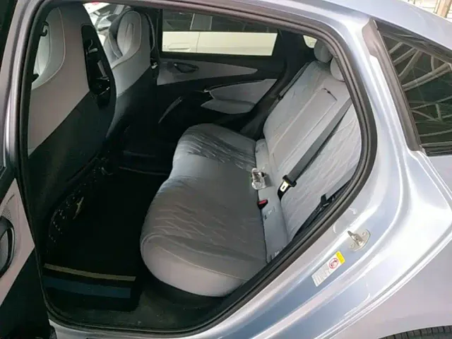 BYD Seal 2022 550km Standard Range RWD Premium — Фото автомобиля 12
