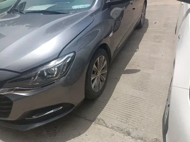Chevrolet Monza — Фото автомобиля 22