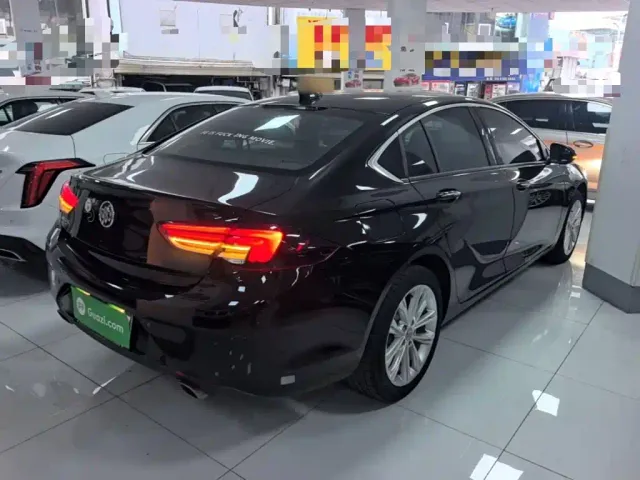 Buick Regal — Фото автомобиля 6