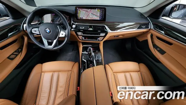 BMW 5-Series — Фото автомобиля 7