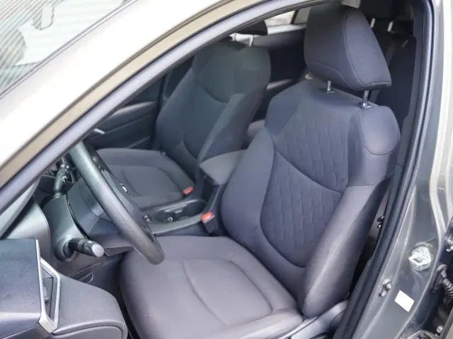 Toyota Corolla Cross — Фото автомобиля 13