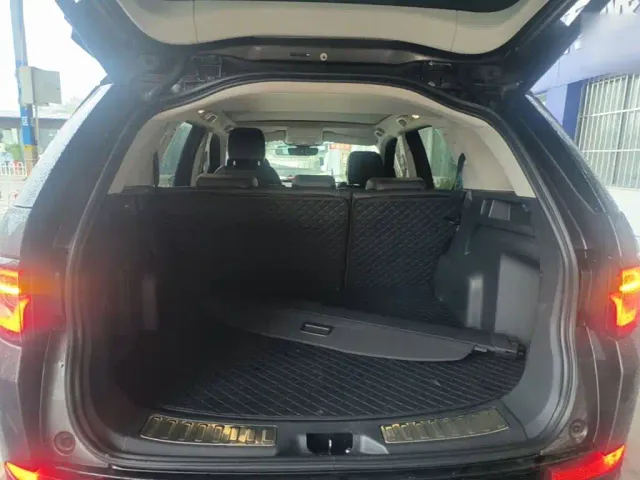 Land Rover Discovery Sport — Фото автомобиля 18