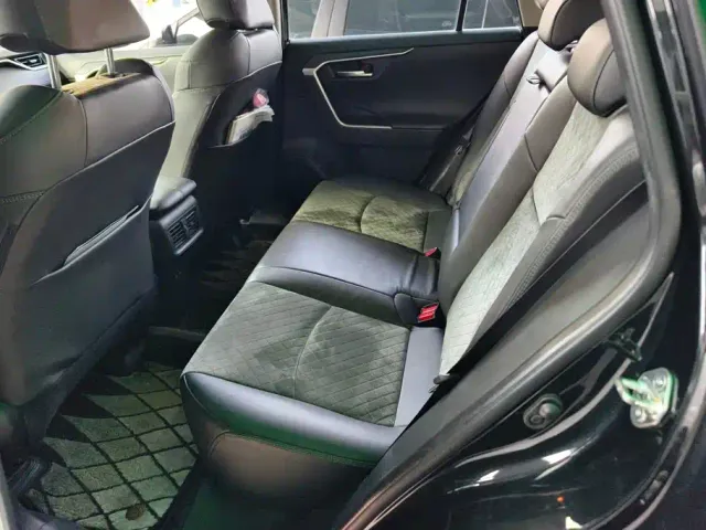 Toyota RAV4 — Фото автомобиля 11