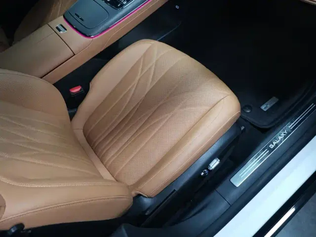 Geely Galaxy Xingyao 8 — Фото автомобиля 8