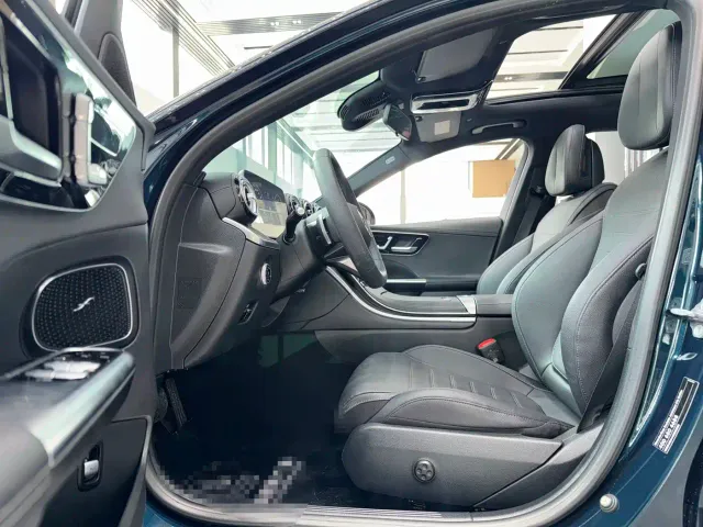 Mercedes-Benz C-Class — Фото автомобиля 6