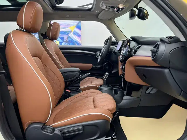 MINI Hatch — Фото автомобиля 14