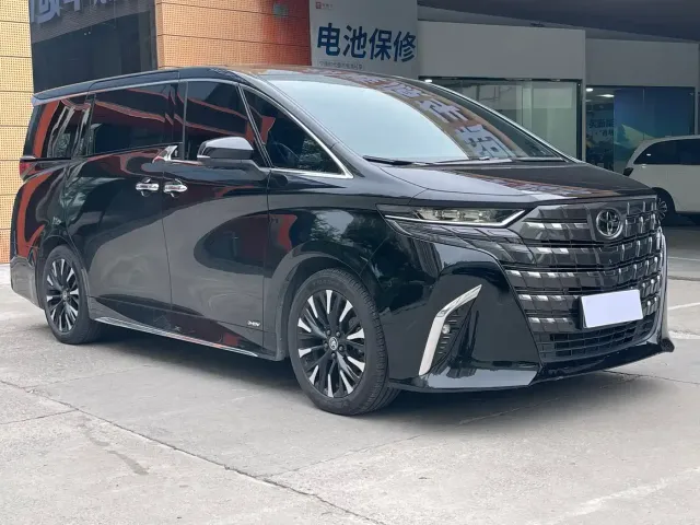 Toyota Alphard — Фото автомобиля 3