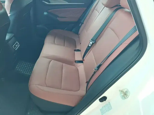 Changan Eado — Фото автомобиля 16