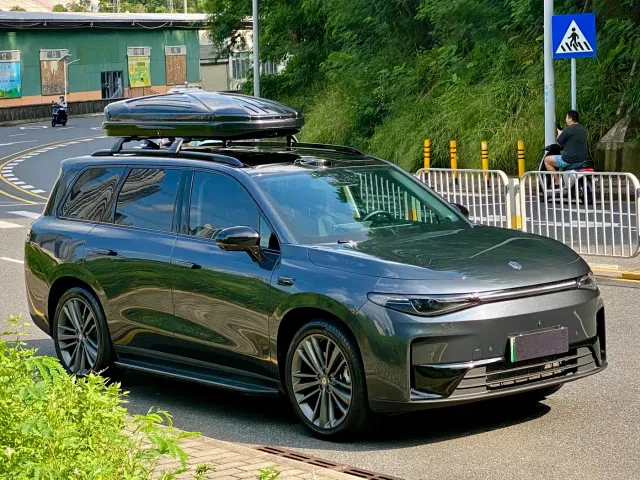 Leapmotor C16 — Фото автомобиля 3