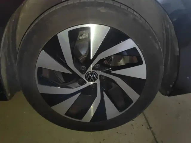Volkswagen Passat — Фото автомобиля 6