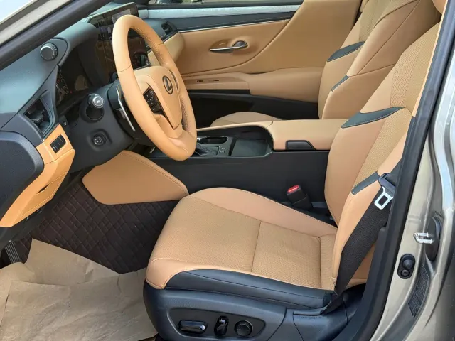 Lexus ES — Фото автомобиля 5
