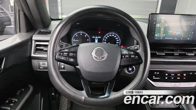 KG_Mobility_Ssangyong Rexton Дизель 2.2 2WD — Фото автомобиля 4