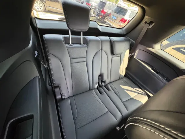 GAC Trumpchi GS8 — Фото автомобиля 11