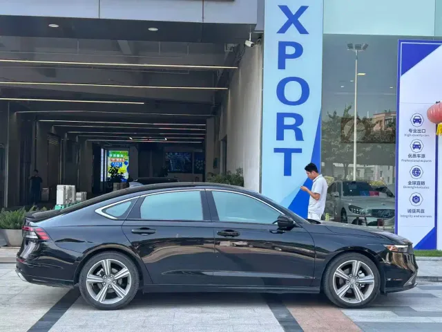 Honda Accord — Фото автомобиля 5