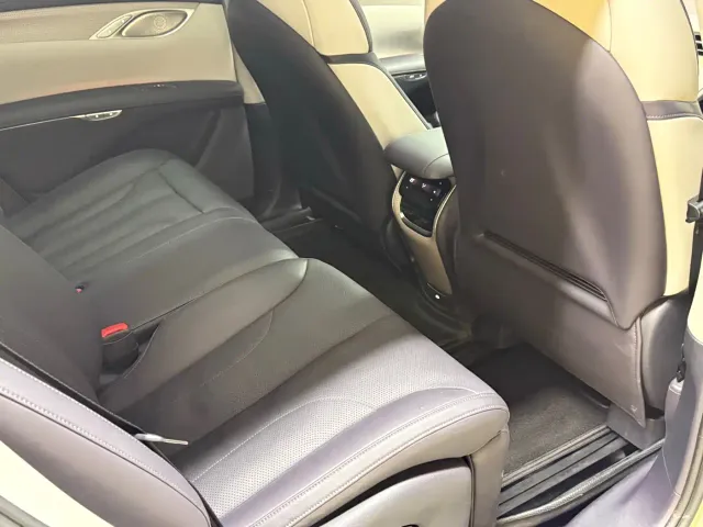IM Motors IM LS7 — Фото автомобиля 13