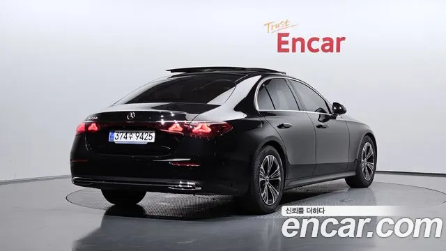 Mercedes-Benz E-Class W214 — Фото автомобиля 2