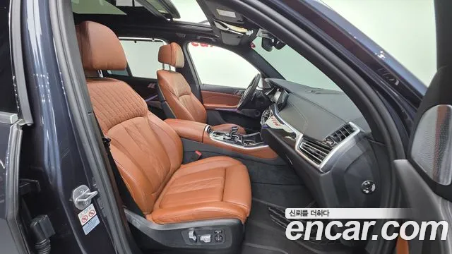 BMW X5 — Фото автомобиля 8