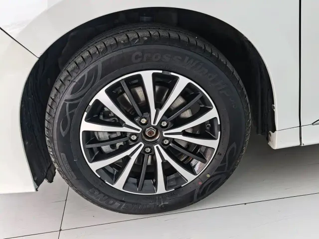 GAC Trumpchi M8 — Фото автомобиля 5