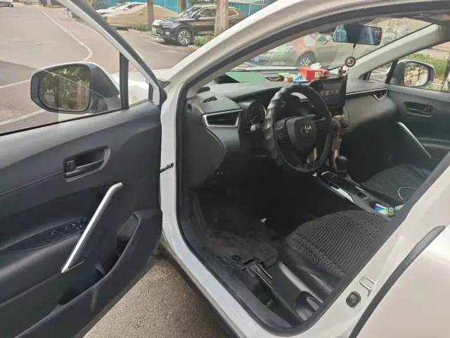 Toyota Corolla Cross — Фото автомобиля 12
