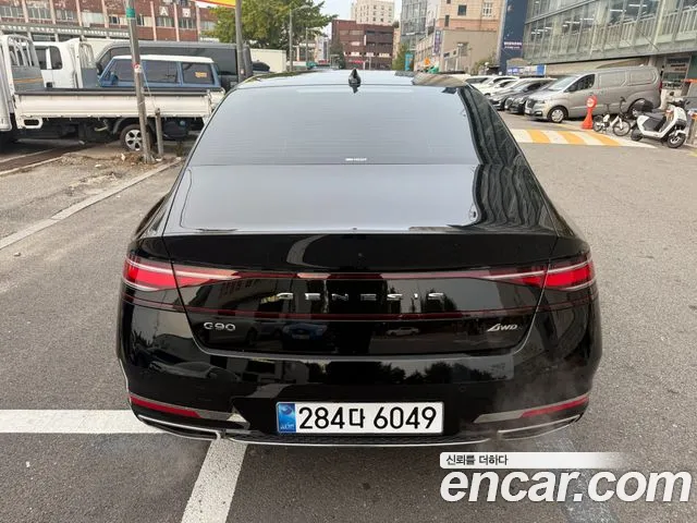 Genesis G90 Бензин 3.5 турбо AWD — Фото автомобиля 4