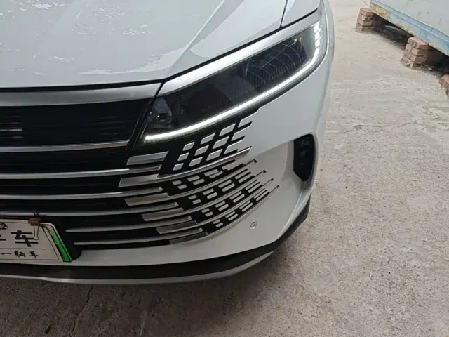 BYD Seal 05 DM-i — Фото автомобиля 23