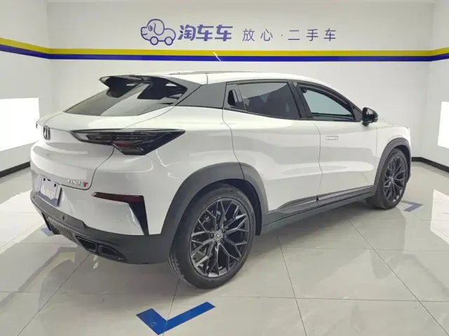 Changan UNI-T — Фото автомобиля 3