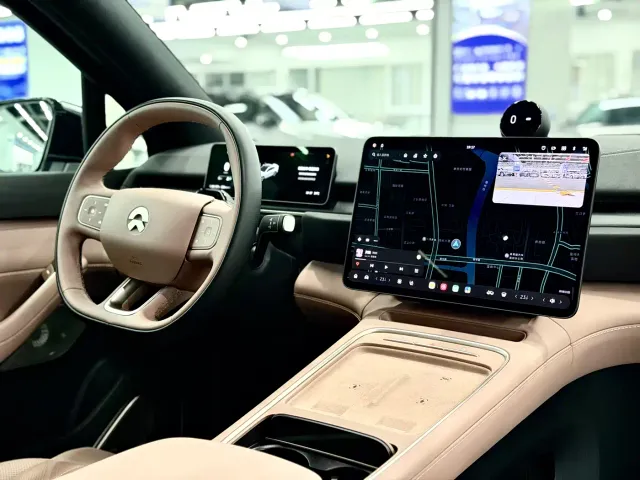 Nio EC6 — Фото автомобиля 12
