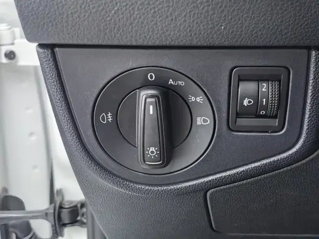 Volkswagen Lavida — Фото автомобиля 21