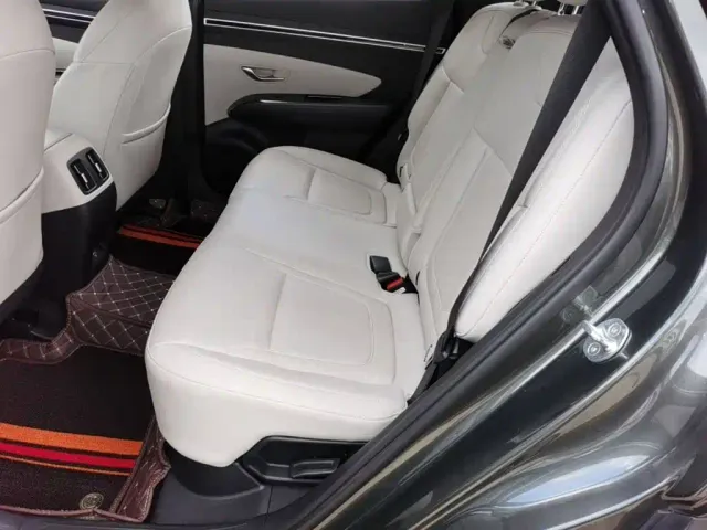 Hyundai Tucson — Фото автомобиля 12