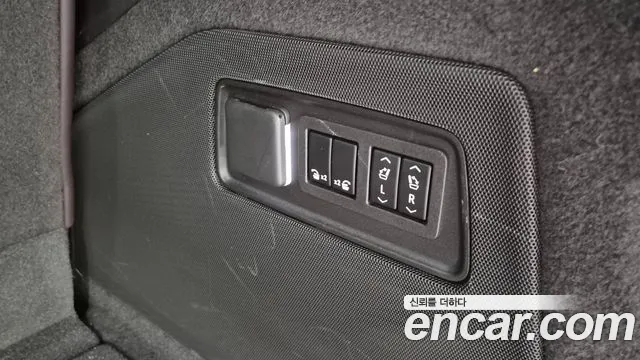 Cadillac Escalade Escalade 5 поколение — Фото автомобиля 20