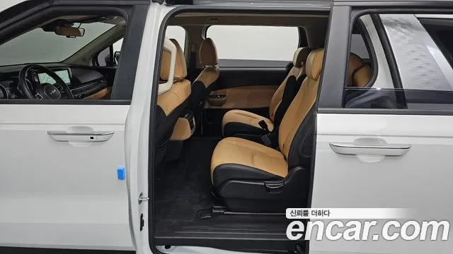 Kia Canival Carnival 4 поколение Дизель 9 мест Prestige — Фото автомобиля 17