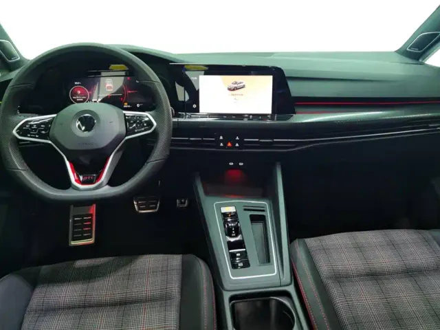 Volkswagen Golf GTI — Фото автомобиля 12