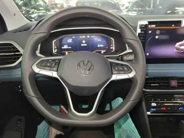 Volkswagen Tharu — Фото автомобиля 10