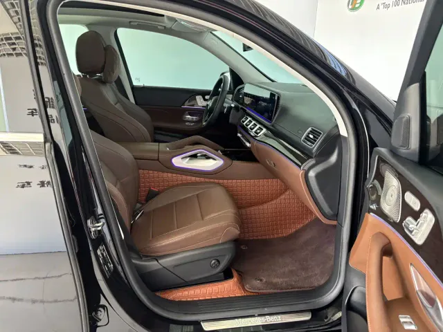 Mercedes-Benz GLE-Class — Фото автомобиля 23