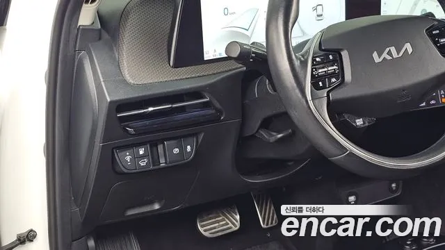 Kia EV6 — Фото автомобиля 23