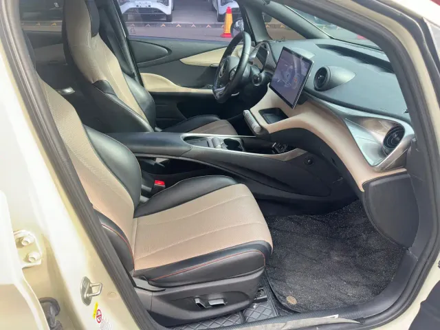 BYD Dolphin — Фото автомобиля 12
