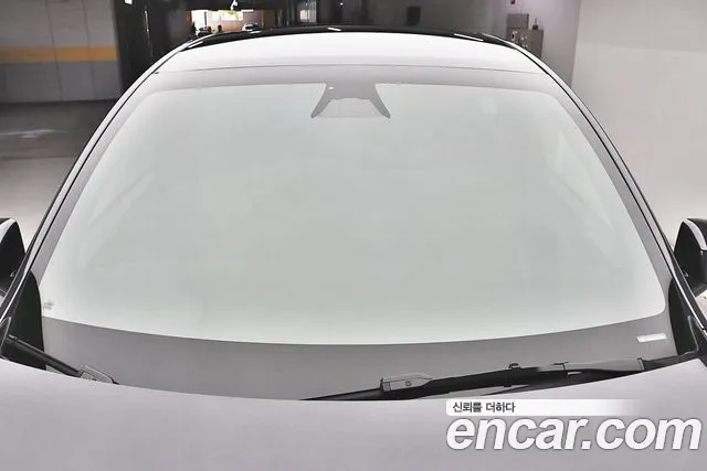Tesla Model Y — Фото автомобиля 8
