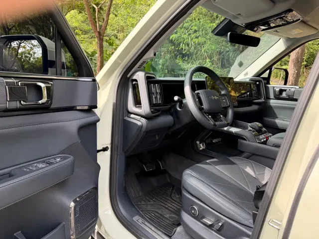 BYD FangChengBao Leopard 5 — Фото автомобиля 18