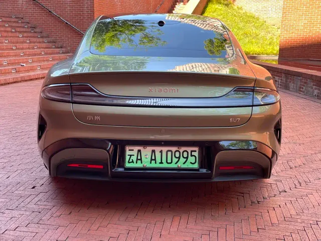 Xiaomi SU7 — Фото автомобиля 6