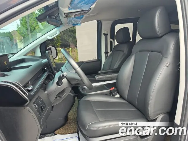 Hyundai Staria — Фото автомобиля 16