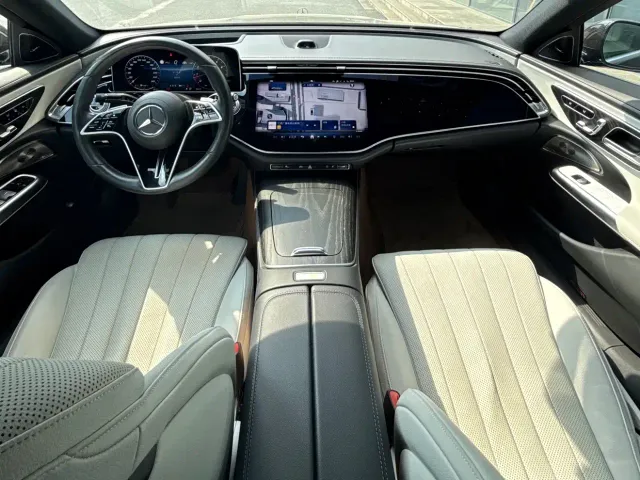 Mercedes-Benz E-Class — Фото автомобиля 9