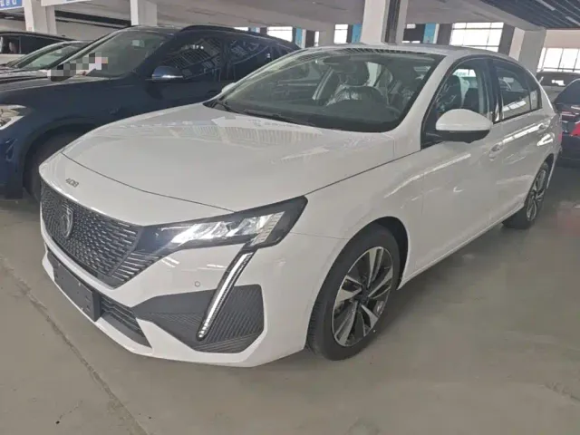 Фотография автомобиля — Peugeot 408