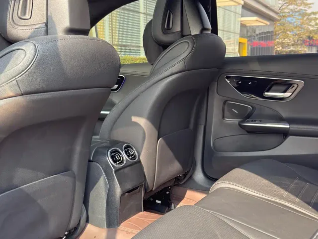 Mercedes-Benz C-Class — Фото автомобиля 9