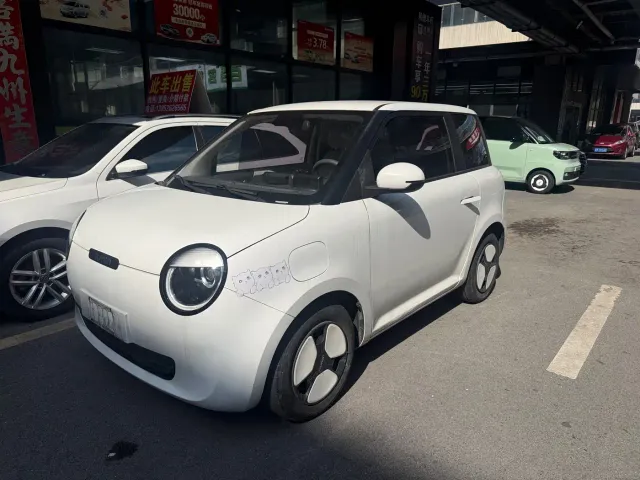 Фотография автомобиля — Changan Lumin