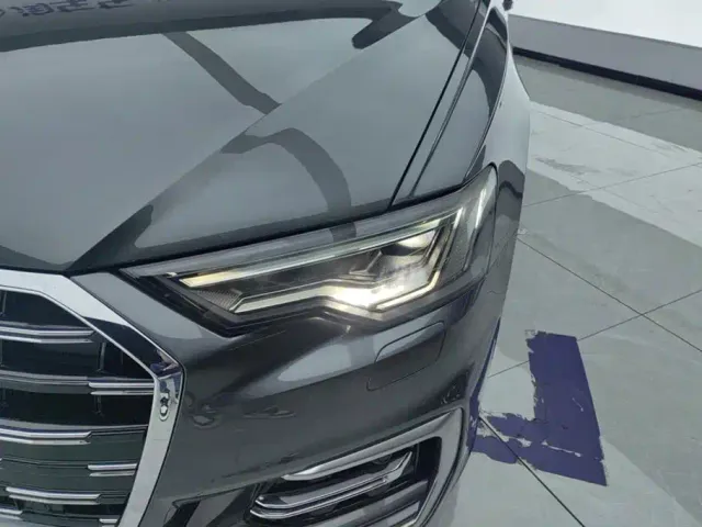 Audi A6L — Фото автомобиля 5