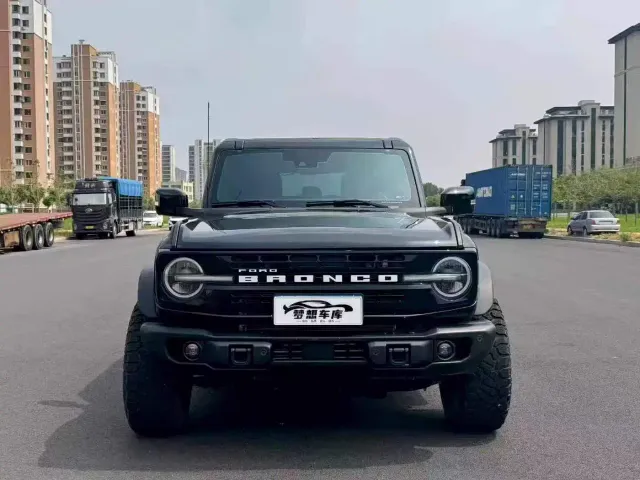 Фотография автомобиля — Ford Bronco