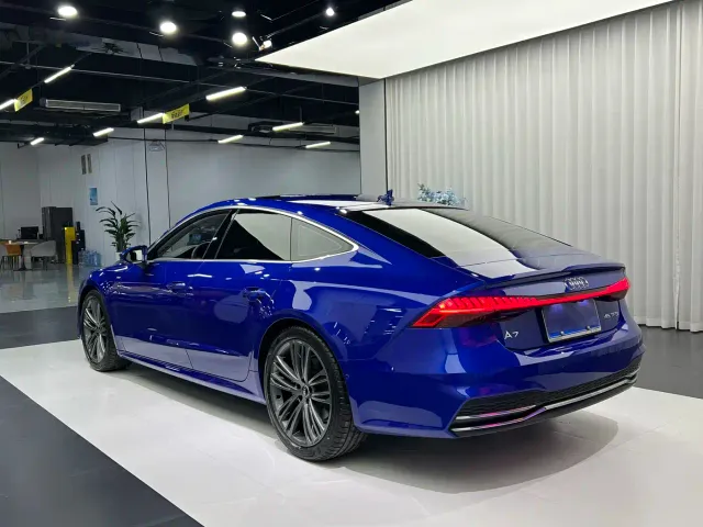Audi A7 — Фото автомобиля 12