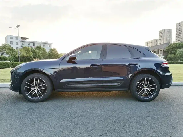 Porsche Macan — Фото автомобиля 12