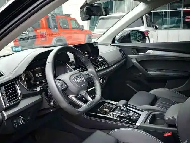 Audi Q5L — Фото автомобиля 4